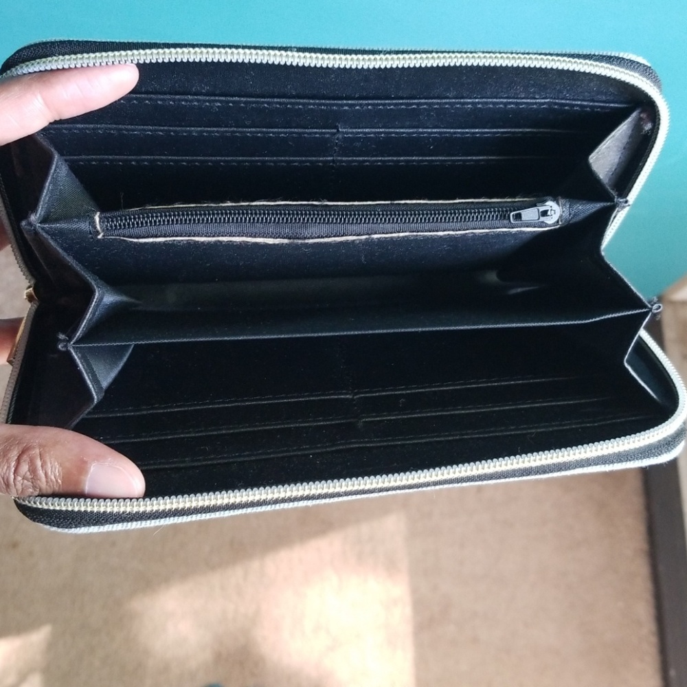 Wallet 💥💥💥SOLD💥💥💥 - Picture 3 of 3